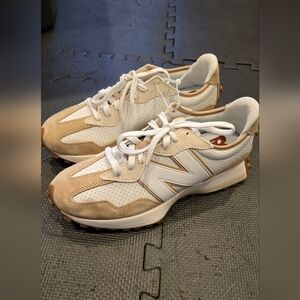 New Balance W 10.5 M 9